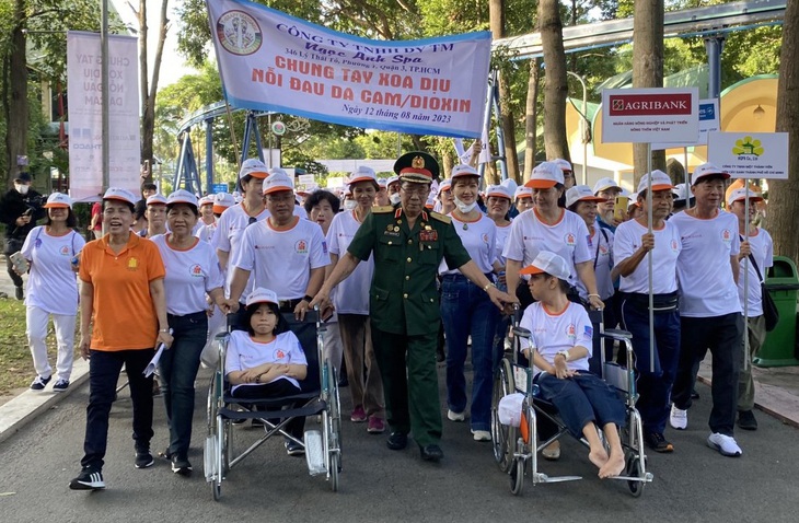 Các cơ quan, đơn vị tham gia chương trình Đi bộ đồng hành cùng nạn nhân da cam năm 2023