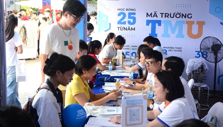 Điểm chuẩn đại học năm 2024 có xu hướng tăng- Ảnh 1.