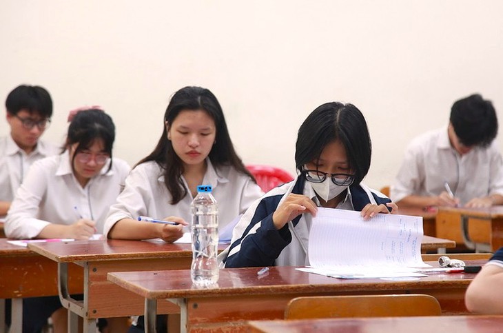 Hơn 330.000 thí sinh bỏ xét tuyển đại học- Ảnh 1. Hơn 330.000 thí sinh bỏ xét tuyển đại học- Ảnh 1.