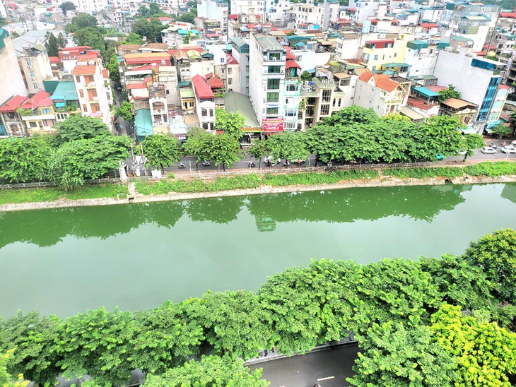 Sông Nhuệ và sông Tô Lịch ở Hà Nội thay đổi như thế nào sau đợt mưa lớn?- Ảnh 1. sông tô lịch