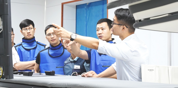 Hòa nhịp yêu thương mang đến nụ cười nhân ái tới người bệnh- Ảnh 5. Hòa nhịp yêu thương mang đến nụ cười nhân ái tới người bệnh- Ảnh 5.