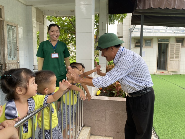 Người viết tiếp ước mơ dang dở của những 'đứa con' kém may mắn- Ảnh 1.