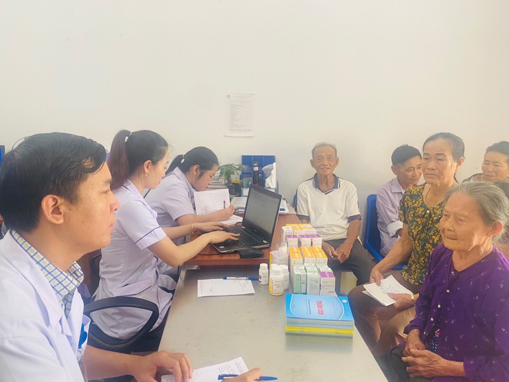Nhiều người đi khám sức khỏe mới phát hiện bị bệnh tâm thần- Ảnh 1.
