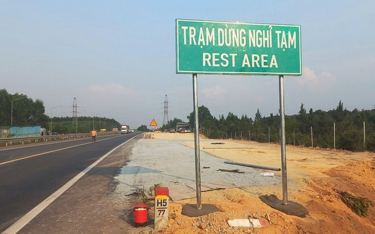 Trạm dừng nghỉ trên cao tốc thiếu đồng bộ, Bộ GTVT nói gì?