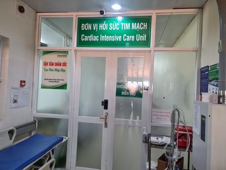 Chưa thể tiên lượng khả năng phục hồi của nam thanh niên bị cô ruột đầu độc xyanua- Ảnh 1. Chưa thể tiên lượng khả năng phục hồi của nam thanh niên bị cô ruột đầu độc xyanua- Ảnh 1.