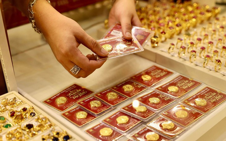 Giá vàng hôm nay ngày 6/7 quay đầu tăng cực mạnh