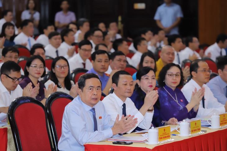 Chủ tịch Quốc hội Trần Thanh Mẫn dự khai mạc kỳ họp HĐND tỉnh Thanh Hóa- Ảnh 2. Chủ tịch Quốc hội Trần Thanh Mẫn dự khai mạc kỳ họp HĐND tỉnh Thanh Hóa- Ảnh 2.