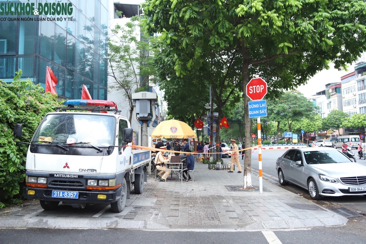 Ngày đầu ra quân, 5 tổ công tác đặc biệt mới tạo hiệu quả bất ngờ- Ảnh 2. Ngày đầu ra quân, 5 tổ công tác đặc biệt mới tạo hiệu quả bất ngờ- Ảnh 2.