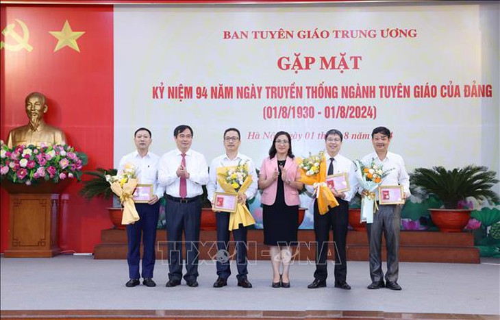 Ngành Tuyên giáo khẳng định vị trí đặc biệt trong công tác lãnh đạo của Đảng- Ảnh 3. Ngành Tuyên giáo khẳng định vị trí đặc biệt trong công tác lãnh đạo của Đảng- Ảnh 3.