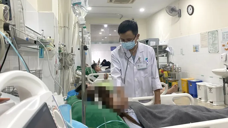 Sức khỏe 8 nhân viên ngân hàng nghi bị ngộ độc khí CO ở Đồng Nai giờ ra sao?- Ảnh 1. Sức khỏe 8 nhân viên ngân hàng nghi bị ngộ độc khí CO ở Đồng Nai giờ ra sao?- Ảnh 1.