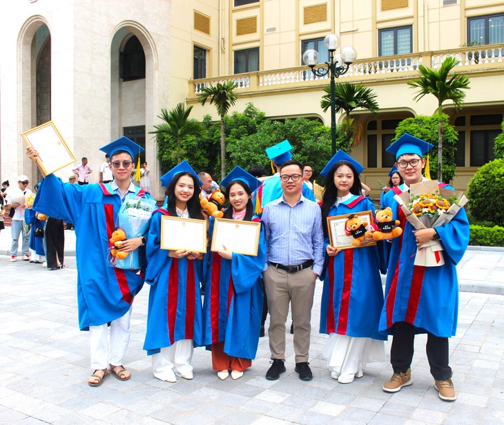'Cái duyên' với ngành Y của nữ thủ khoa đầu ra Trường Đại học Y Hà Nội- Ảnh 3. 'Cái duyên' với ngành Y của nữ thủ khoa đầu ra Trường Đại học Y Hà Nội- Ảnh 3.