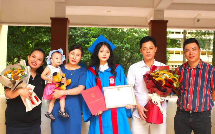 "Cái duyên" với ngành Y của nữ thủ khoa đầu ra Trường Đại học Y Hà Nội