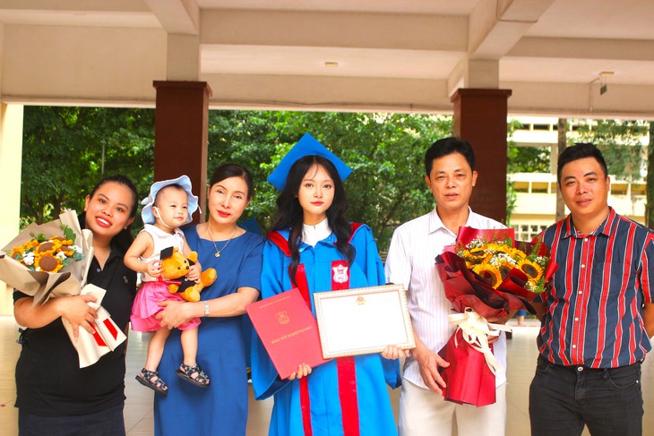 'Cái duyên' với ngành Y của nữ thủ khoa đầu ra Trường Đại học Y Hà Nội- Ảnh 2. 'Cái duyên' với ngành Y của nữ thủ khoa đầu ra Trường Đại học Y Hà Nội- Ảnh 2.