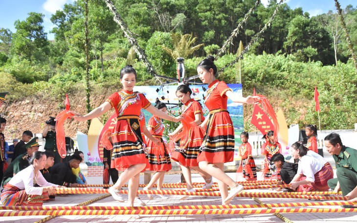 Rộn ràng Tết Lấp lỗ ở bản Rào Tre, Hà Tĩnh- Ảnh 7.