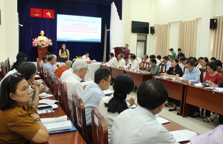 Hội nghị phản biện xã hội về bảng giá đất điều chỉnh. Ảnh: Xuân Dự Hội nghị phản biện xã hội về bảng giá đất điều chỉnh. Ảnh: Xuân Dự