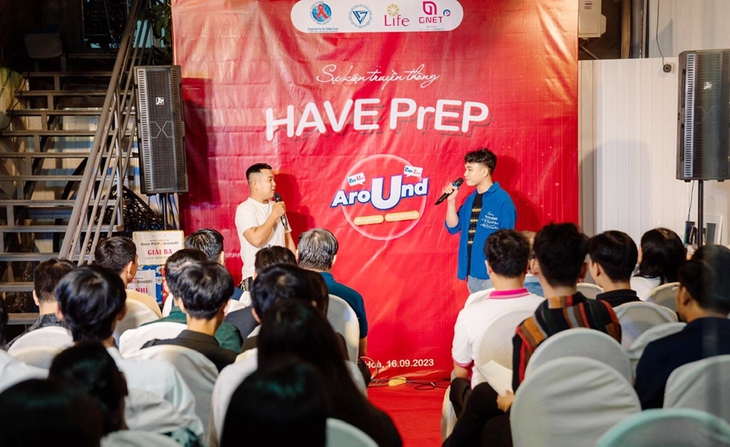 Phòng chống HIV/AIDS trong sinh viên Trường Đại học Y Hà Nội- Ảnh 2. Phòng chống HIV/AIDS trong sinh viên Trường Đại học Y Hà Nội- Ảnh 2.