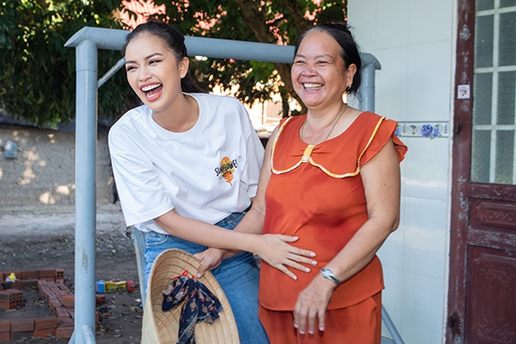 Xót xa mẹ Hoa hậu Ngọc Châu: Chồng mất sớm, chưa được hưởng tuổi già bên con đã qua đời vì tai nạn giao thông- Ảnh 2.