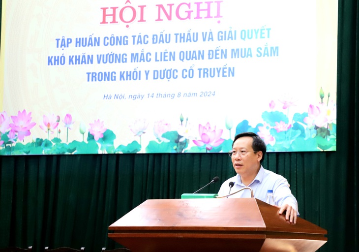 Người đứng đầu cơ sở khám chữa bệnh chịu trách nhiệm nếu để thiếu thuốc, hóa chất, vật tư, thiết bị y tế - Ảnh 1. Người đứng đầu cơ sở khám chữa bệnh chịu trách nhiệm nếu để thiếu thuốc, hóa chất, vật tư, thiết bị y tế - Ảnh 1.