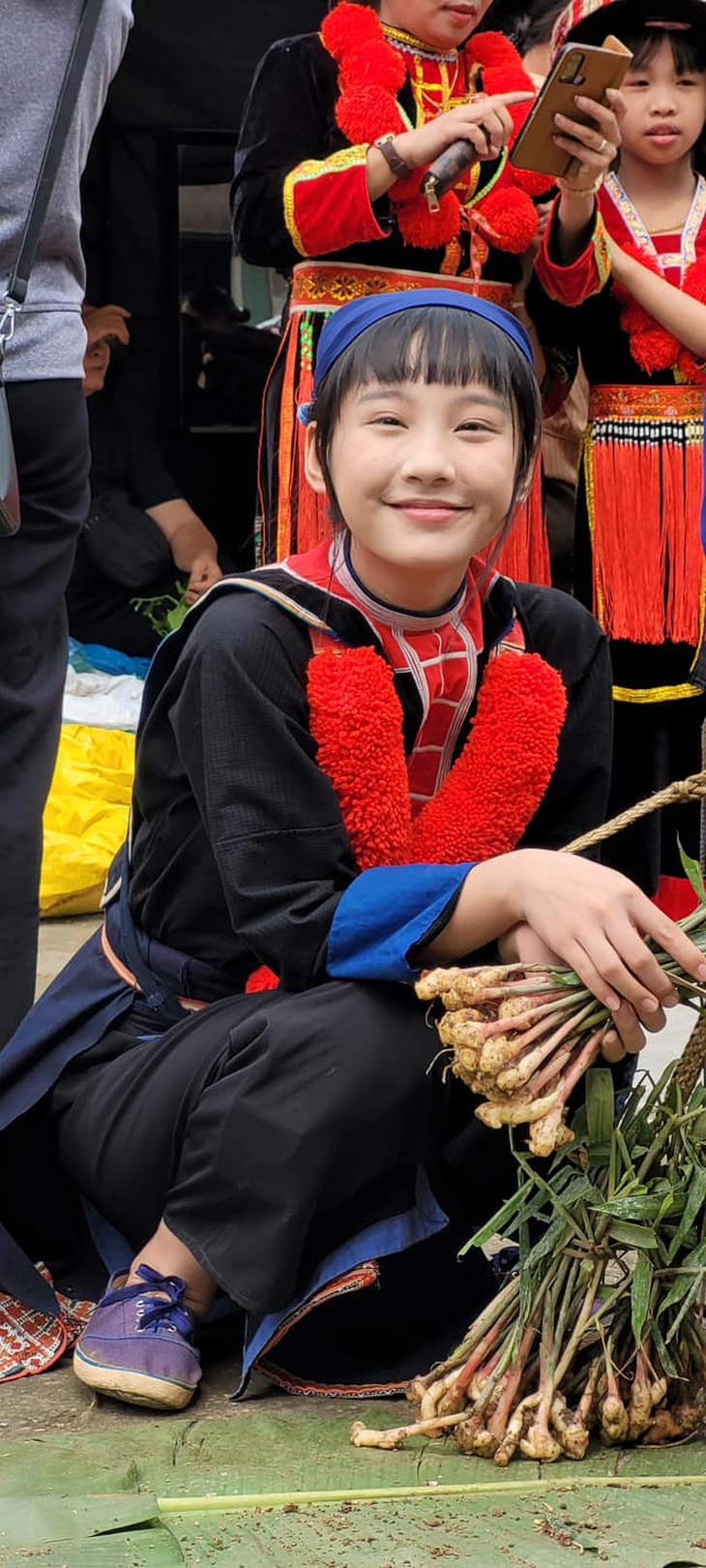 Khoảnh khắc đáng yêu không lên sóng của nữ chính 'Đi giữa trời rực rỡ'- Ảnh 3. Khoảnh khắc đáng yêu không lên sóng của nữ chính 'Đi giữa trời rực rỡ'- Ảnh 3.