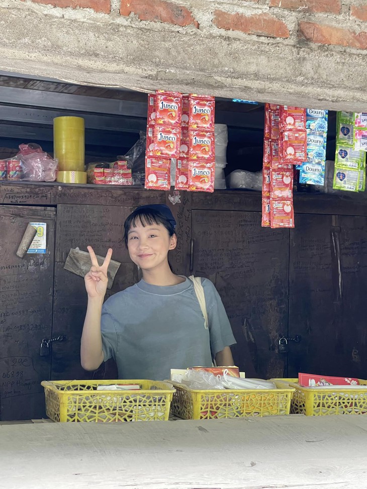 Khoảnh khắc đáng yêu không lên sóng của nữ chính 'Đi giữa trời rực rỡ'- Ảnh 13. Khoảnh khắc đáng yêu không lên sóng của nữ chính 'Đi giữa trời rực rỡ'- Ảnh 13.