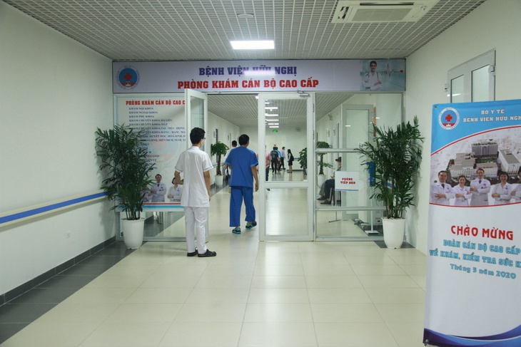 E:\VINH ẢNH KHÁM CÁN BỘ CAO CẤP\IMG_0591.JPG