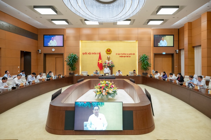 UBTVQH sắp xem xét bổ sung Luật Phòng bệnh, sửa đổi Luật BHYT vào chương trình xây dựng luật- Ảnh 1. UBTVQH sắp xem xét bổ sung Luật Phòng bệnh, sửa đổi Luật BHYT vào chương trình xây dựng luật- Ảnh 1.