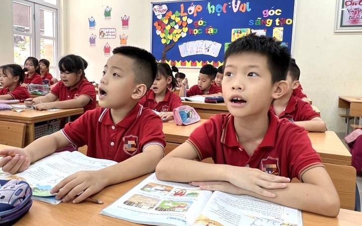 "Chất lượng đội ngũ giáo viên là "điểm nghẽn" cơ bản nhất của giáo dục hiện nay"