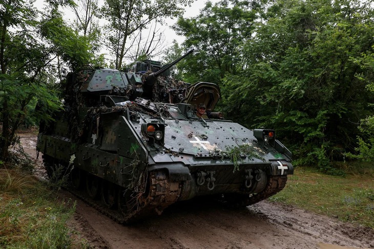 Ukraine tấn công Kursk: Nước cờ 'tuyệt vọng' hay chiến lược phân tán lực lượng?- Ảnh 1. Ukraine tấn công Kursk: Nước cờ 'tuyệt vọng' hay chiến lược phân tán lực lượng?- Ảnh 1.
