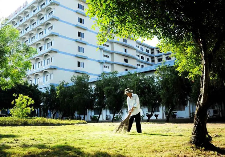 Tăng cường thực hiện xây dựng cơ sở y tế Xanh - Sạch - Đẹp để người dân được thụ hưởng lợi ích- Ảnh 3. Tăng cường thực hiện xây dựng cơ sở y tế Xanh - Sạch - Đẹp để người dân được thụ hưởng lợi ích- Ảnh 3.