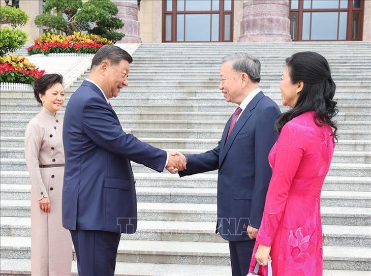 Lễ đón Tổng Bí thư, Chủ tịch nước Tô Lâm và Phu nhân thăm cấp Nhà nước tới Trung Quốc- Ảnh 1. Lễ đón Tổng Bí thư, Chủ tịch nước Tô Lâm và Phu nhân thăm cấp Nhà nước tới Trung Quốc- Ảnh 1.