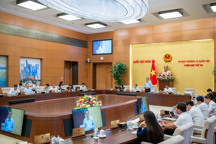 UBTVQH sắp chất vấn liên quan đến 9 lĩnh vực - Ảnh 1. UBTVQH sắp chất vấn liên quan đến 9 lĩnh vực - Ảnh 1.