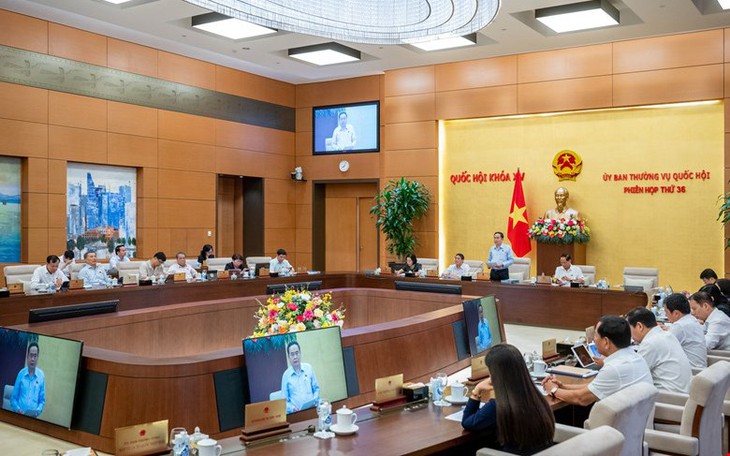 Chi tiết phiên chất vấn tại Phiên họp thứ 36 của UBTVQH