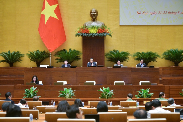 Đến 2025 sẽ hoàn thành giải quyết cán bộ dôi dư sau khi sáp nhập đơn vị hành chính- Ảnh 1. Đến 2025 sẽ hoàn thành giải quyết cán bộ dôi dư sau khi sáp nhập đơn vị hành chính- Ảnh 1.
