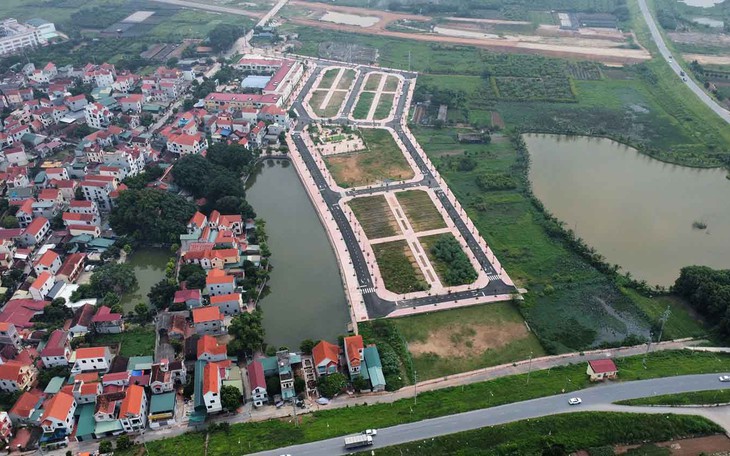 Rủi ro "bẫy giá ảo" từ các phiên đấu giá đất ven đô