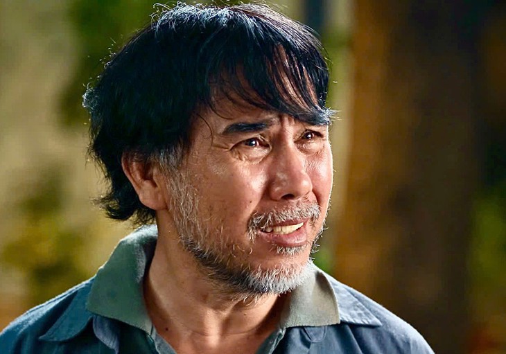 Quyền Linh đổ bệnh, ám ảnh tâm lý vì đóng cảnh nguy hiểm trên sông- Ảnh 1. Quyền Linh đổ bệnh, ám ảnh tâm lý vì đóng cảnh nguy hiểm trên sông- Ảnh 1.