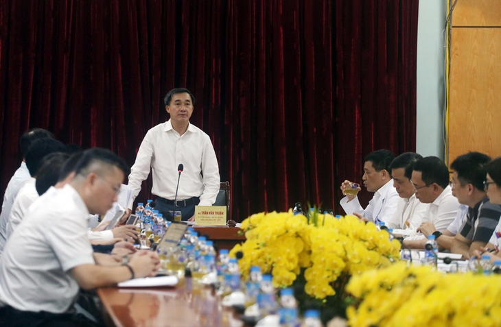 Tiếp tục rà soát, chấn chỉnh bất cập, sai phạm để nâng cao chất lượng phục vụ công tác khám chữa bệnh của nhân dân- Ảnh 1. Tiếp tục rà soát, chấn chỉnh bất cập, sai phạm để nâng cao chất lượng phục vụ công tác khám chữa bệnh của nhân dân- Ảnh 1.