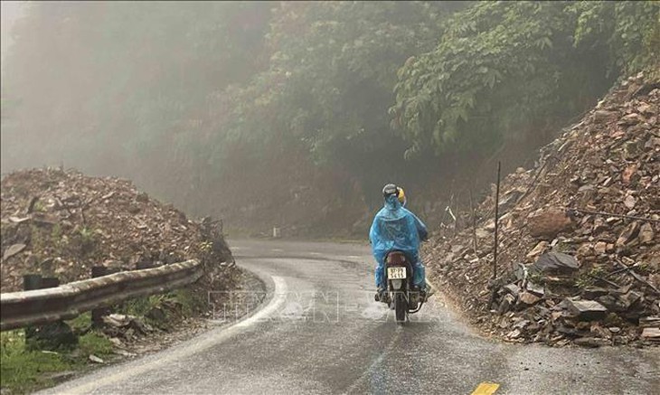 Mưa lớn kéo dài gây nhiều ảnh hưởng tại Cao Bằng- Ảnh 4.