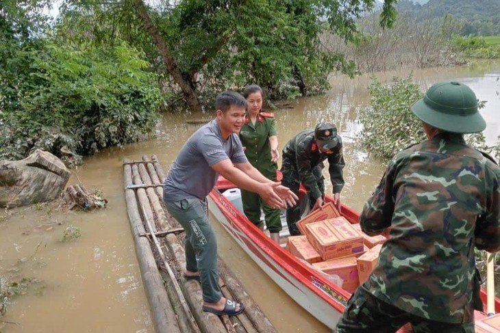 Cuộc sống người dân TP Cao Bằng trong trận lụt lớn nhất 20 năm- Ảnh 2. Cuộc sống người dân TP Cao Bằng trong trận lụt lớn nhất 20 năm- Ảnh 2.