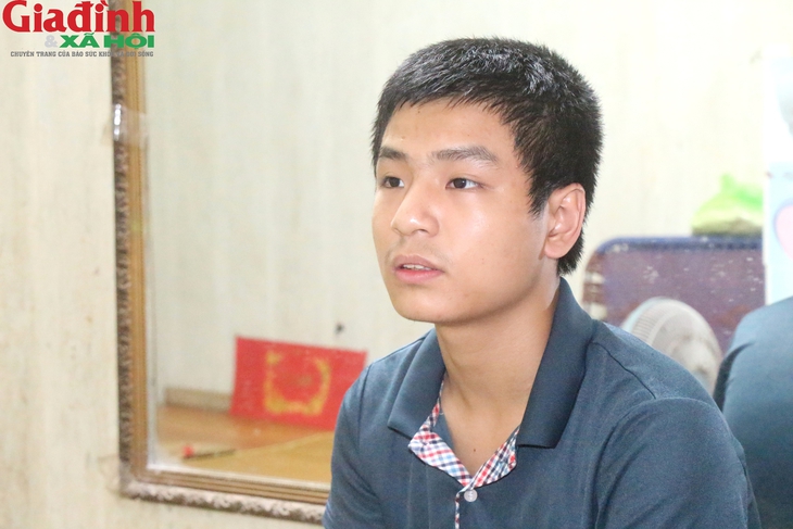 Niềm vui của nam sinh đỗ thủ khoa lớp 10 Hải Dương trước ngày khai giảng- Ảnh 2. Niềm vui của nam sinh đỗ thủ khoa lớp 10 Hải Dương trước ngày khai giảng- Ảnh 2.