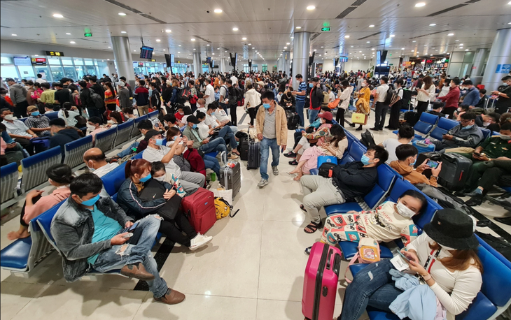 Hàng không dự kiến phục vụ 2,4 triệu lượt khách dịp 30/4- Ảnh 2. Hàng không dự kiến phục vụ 2,4 triệu lượt khách dịp 30/4- Ảnh 2.