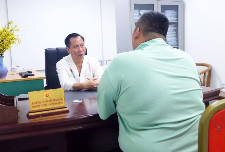 Phẫu thuật nội soi thu nhỏ dạ dày: Giải pháp giảm cân nhanh và an toàn cho người béo phì trầm trọng- Ảnh 1. Phẫu thuật nội soi thu nhỏ dạ dày: Giải pháp giảm cân nhanh và an toàn cho người béo phì trầm trọng- Ảnh 1.