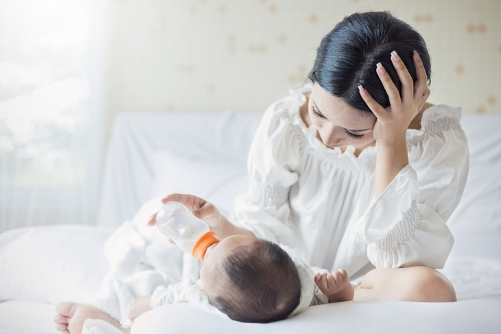 Làm sao để hạn chế tình trạng loãng xương sau sinh?- Ảnh 1.