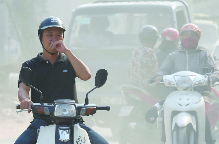 Bụi mịn ở Hà Nội cao gấp 9 lần khuyến cáo an toàn cho sức khỏe- Ảnh 2. Bụi mịn ở Hà Nội cao gấp 9 lần khuyến cáo an toàn cho sức khỏe- Ảnh 2.