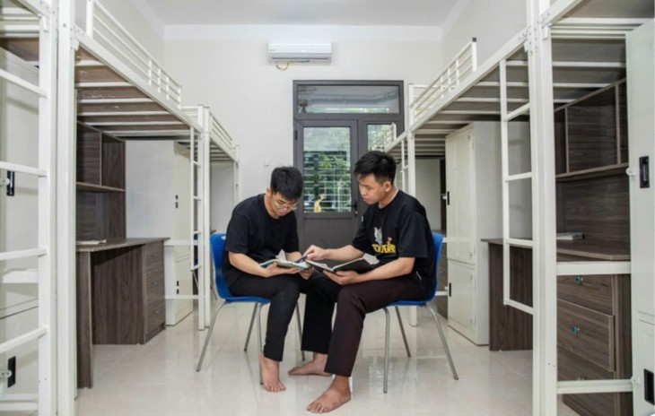 Giá thuê trọ tăng cao khiến tân sinh viên gặp khó, các trường đại học hỗ trợ thế nào?- Ảnh 4. Giá thuê trọ tăng cao khiến tân sinh viên gặp khó, các trường đại học hỗ trợ thế nào?- Ảnh 4.