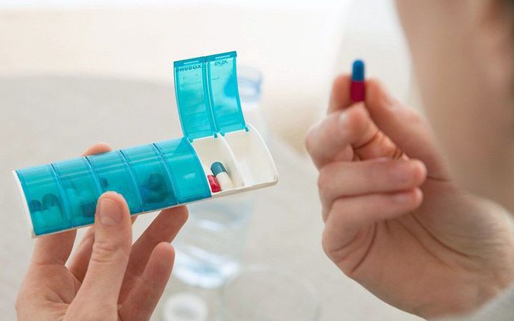 8 cách để giữ gìn sức khỏe nếu bạn bị nhiễm HIV