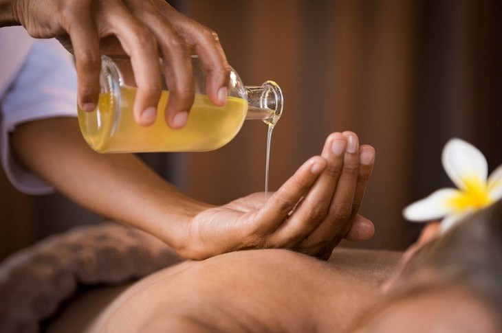 Vì sao mỹ phẩm dầu massage Đại lực hoàng bị đình chỉ lưu hành?- Ảnh 2.