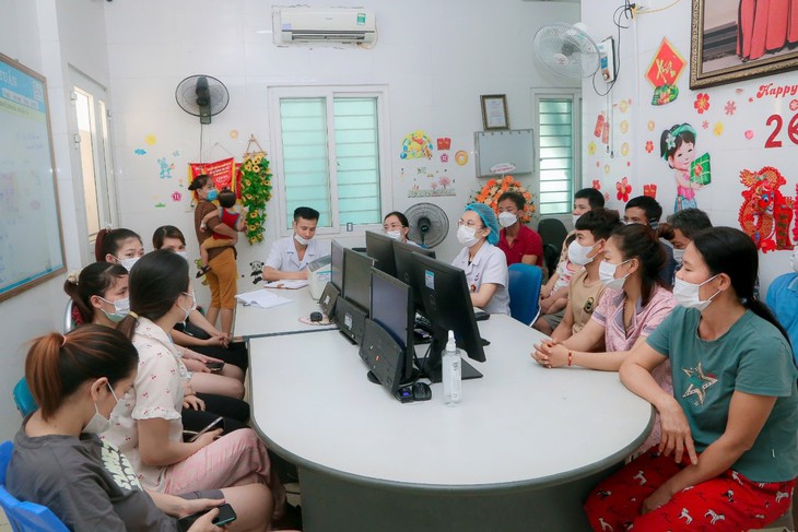 Thực hiện công tác "dân vận khéo" trong công khai chi phí khám chữa bệnh và công khai phác đồ điều trị- Ảnh 2. Thực hiện công tác "dân vận khéo" trong công khai chi phí khám chữa bệnh và công khai phác đồ điều trị- Ảnh 2.