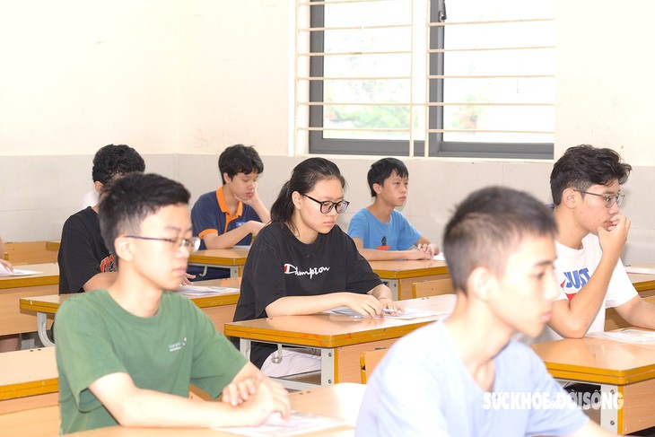Giáo viên nhận xét gì về đề thi minh họa vào lớp 10 năm 2025?- Ảnh 1. Giáo viên nhận xét gì về đề thi minh họa vào lớp 10 năm 2025?- Ảnh 1.