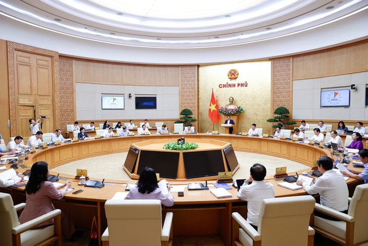Thủ tướng chủ trì Phiên họp thường kỳ tháng 7/2024 để thảo luận nhiều nội dung quan trọng- Ảnh 3. Thủ tướng chủ trì Phiên họp thường kỳ tháng 7/2024 để thảo luận nhiều nội dung quan trọng- Ảnh 3.