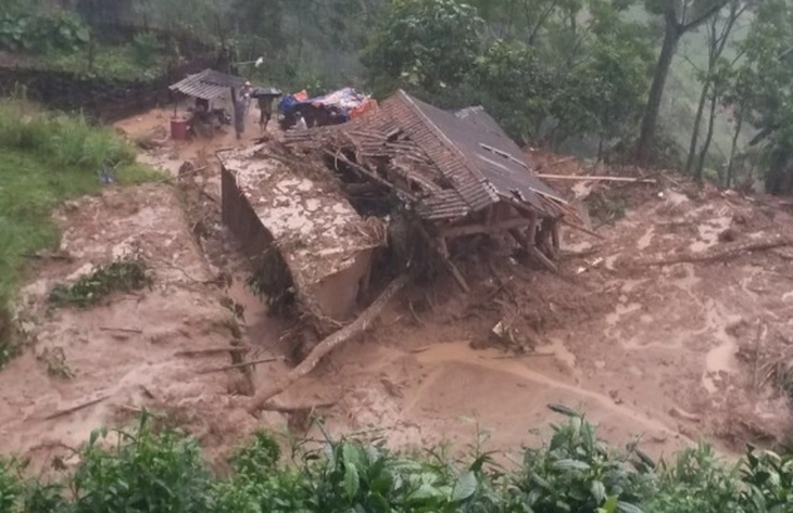 3 người thương vong do sạt lở đất ở Hà Giang- Ảnh 1.